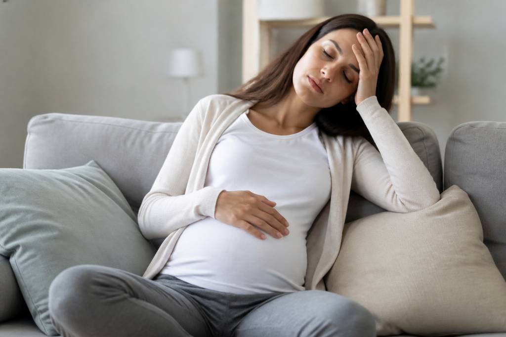 Grossesse et fatigue intense : quand s’inquiéter et quand consulter