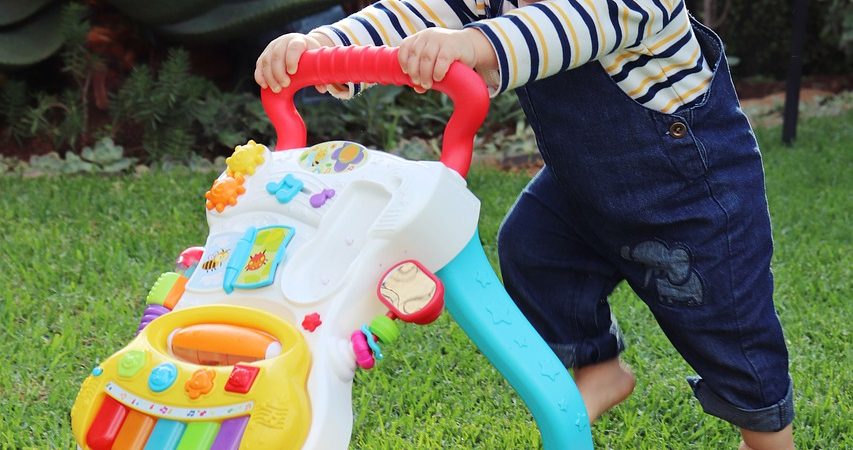 A quel âge offrir un porteur à Bébé ? 